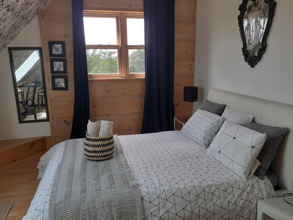 Ma Cabane Du Canada Combray Exterior foto